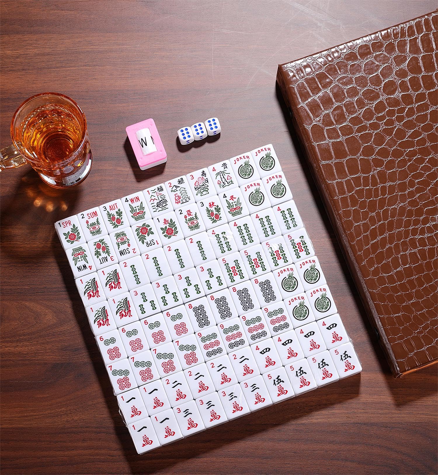 Mose Cafolo compact 28mm tiles suit travel-friendly Mah Jong sessions.