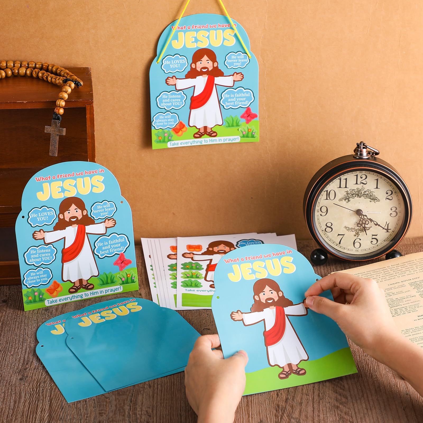 Motipuns multicolor laminated paper makes durable keepsakes.