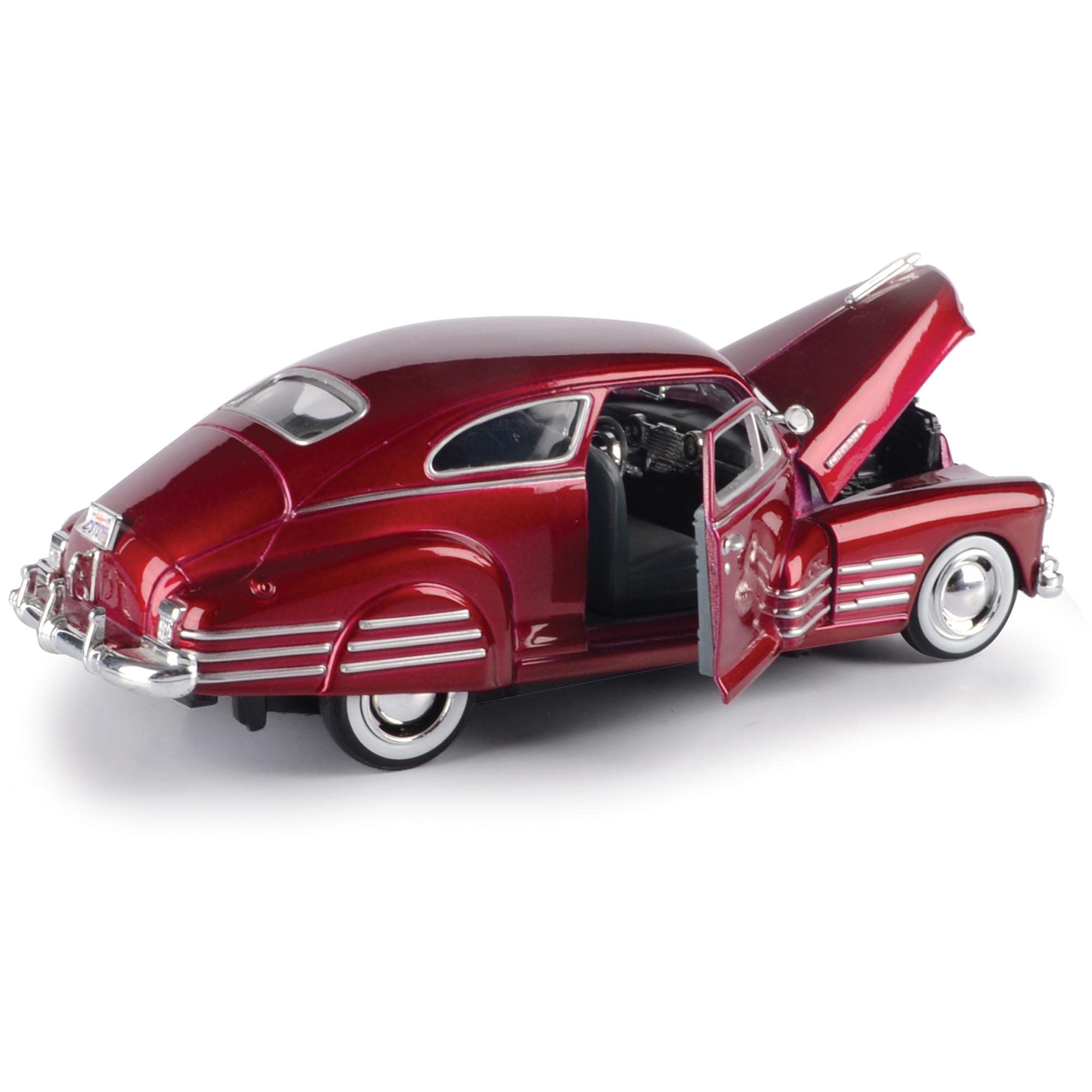 Motormax 1948 Chevy Aerosedan Fleetline side view captures proportions for shelf display