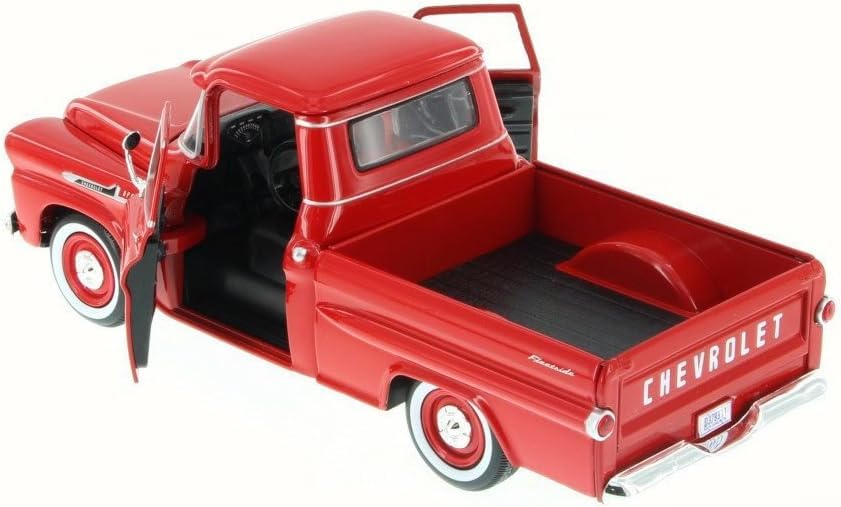 Motormax 1958 Chevrolet Apache fleet-side pickup captures authentic proportions.