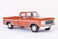 Motormax 1979 F-150 interior detail highlights cabin accuracy and charm
