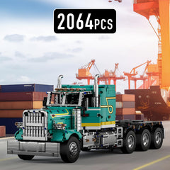 Mould King RC semi-truck ready display emphasizes its substantial build and collector-ready presence.