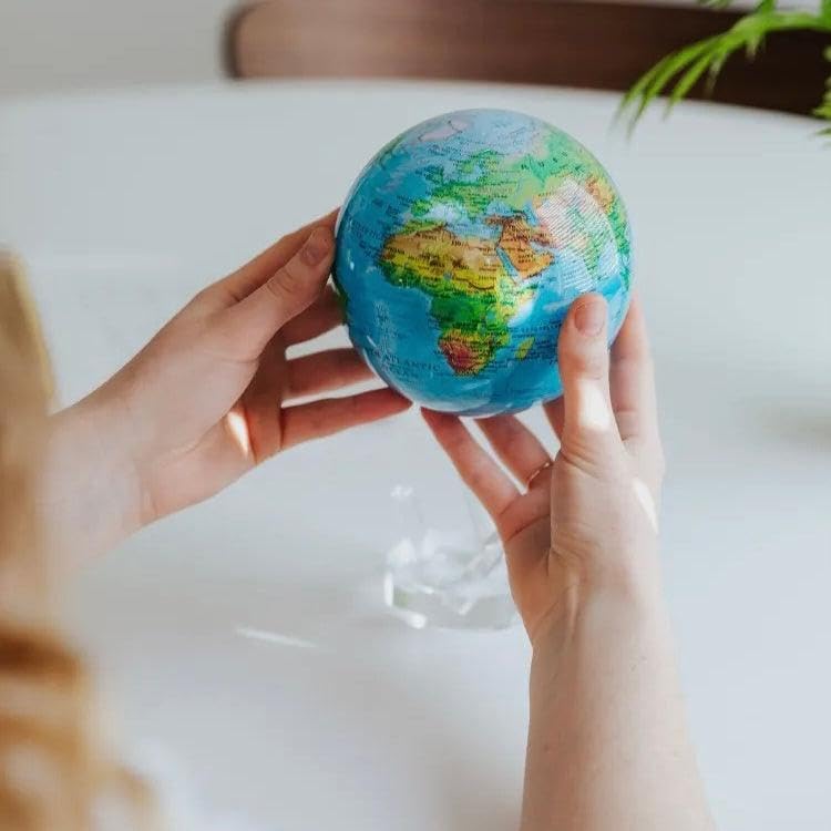 MOVA Globe blue relief map packaging, ready-to-gift presentation.