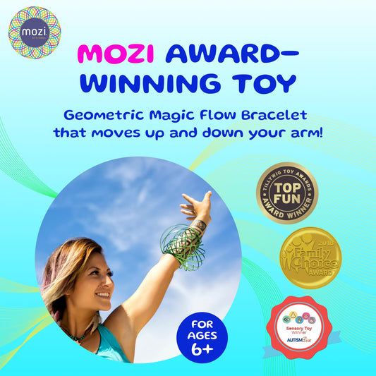 Mozi 3D spiral bracelet in sapphire blue for tactile play and focus.