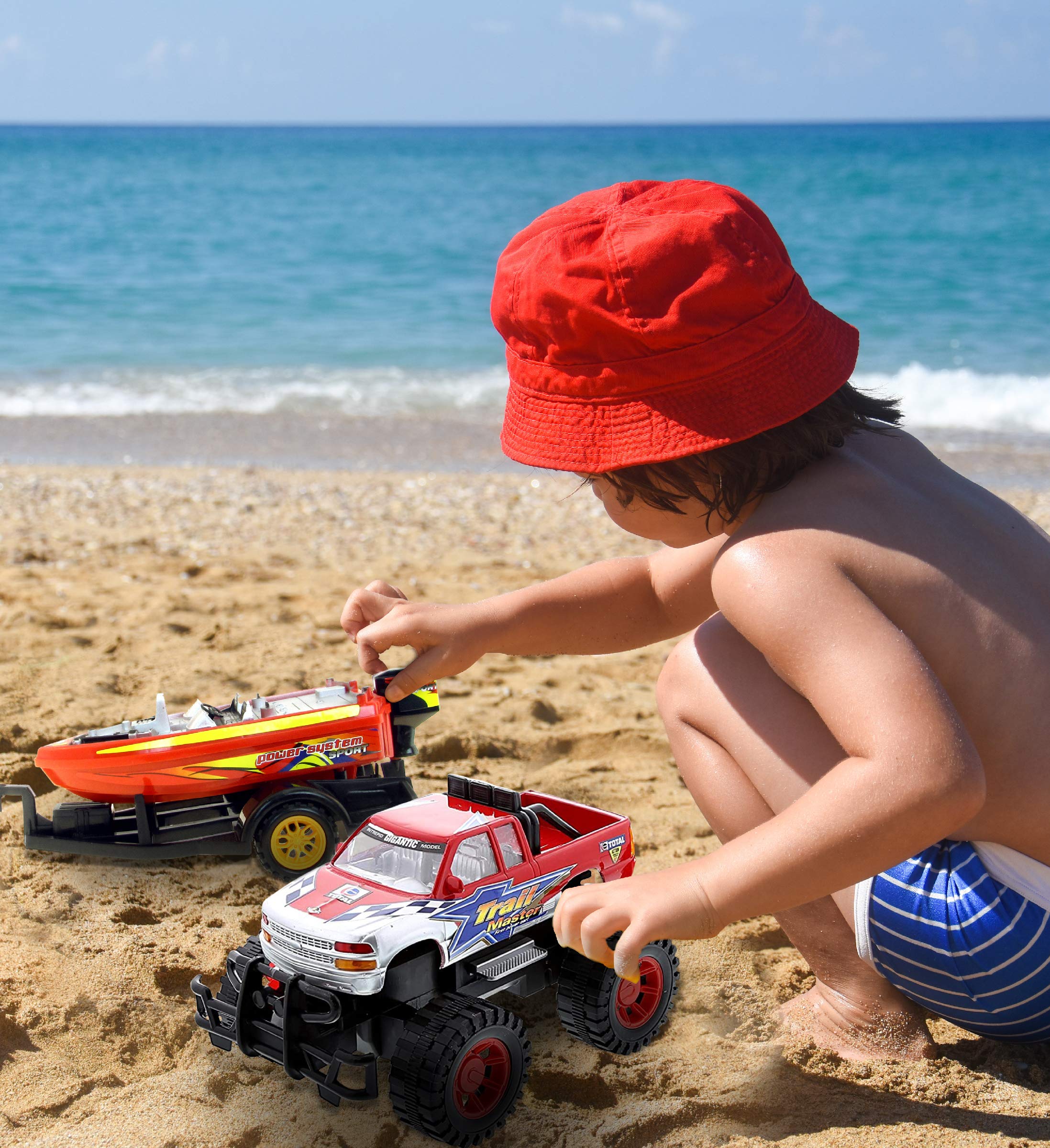 Mozlly push-and-go design invites cooperative play with friends.