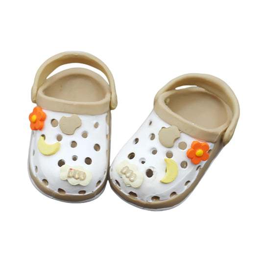 Mrwtesio Lububu 17cm doll shoes in khaki fit snugly for a polished look.