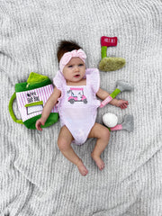 Mud Pie Pink Golf Plush Set hole with flag as a compact storytelling centerpiece.