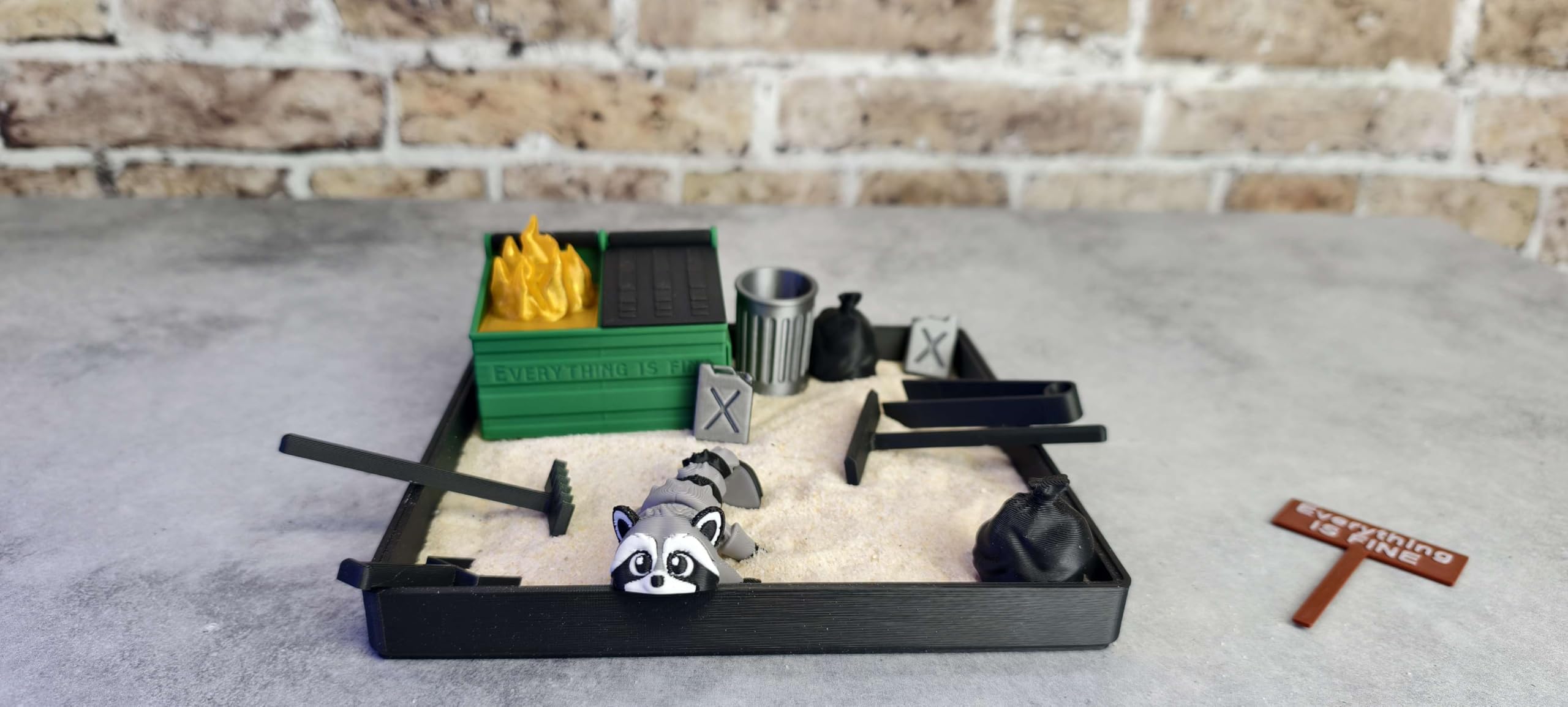MunnyGrubbers Fidget-friendly garden with sand and mini tools.