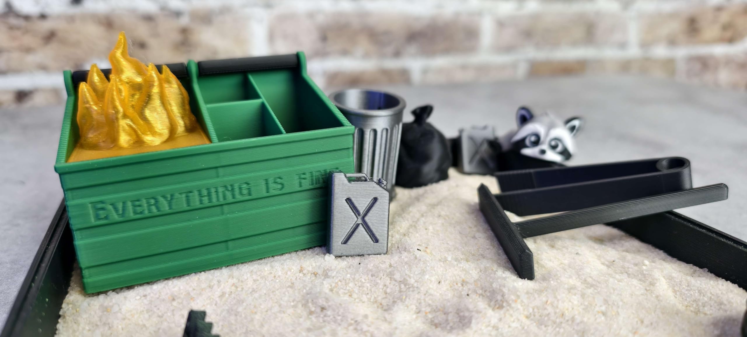 MunnyGrubbers Made in USA zen garden built for durability.