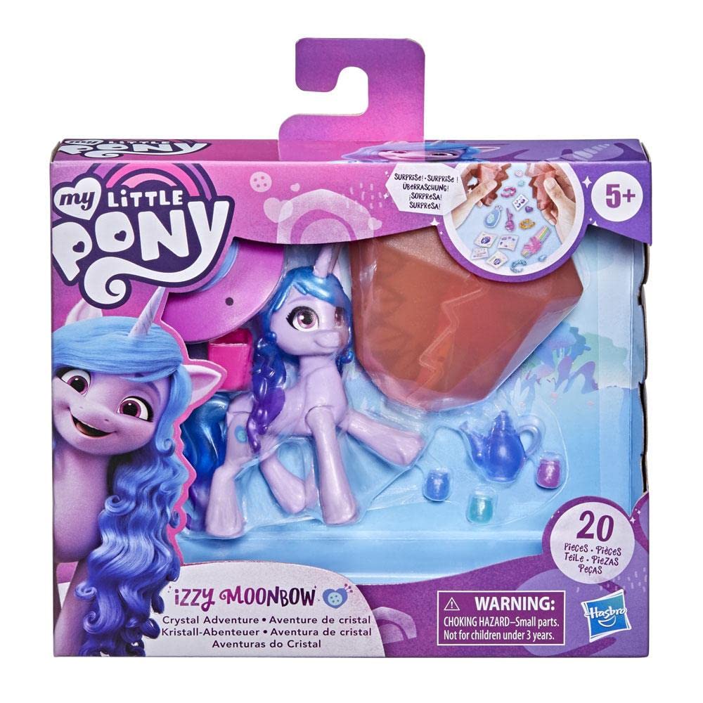 Crystal Adventure Izzy Moonbow crystal container opens to reveal hidden pieces.