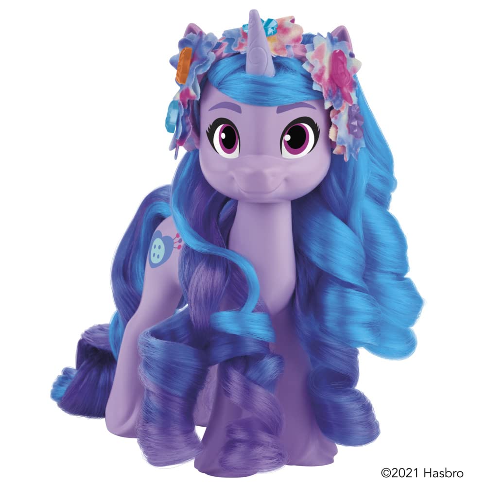 My Little Pony Izzy Moonbow 17 styling pieces inspire creative outfits