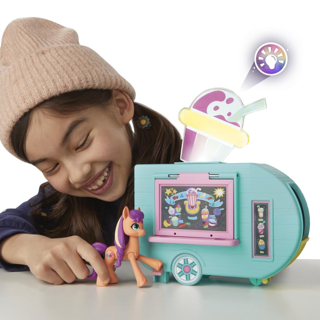 Fifteen accessories attach to Sunny's hoof for interactive play.