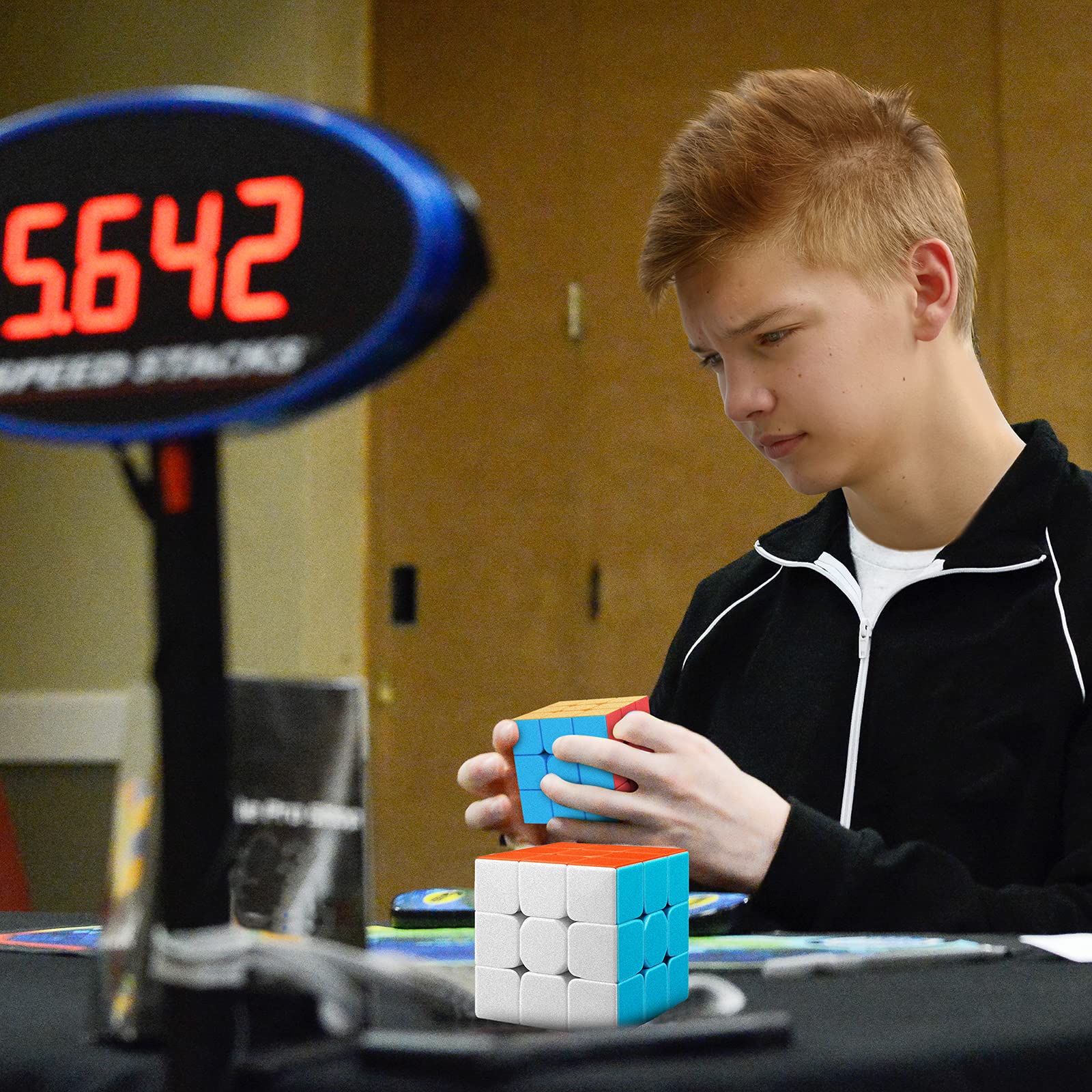 Nabreeli 3x3 Speed Cube side-angle view demonstrates durable anti-adhesive grooves.