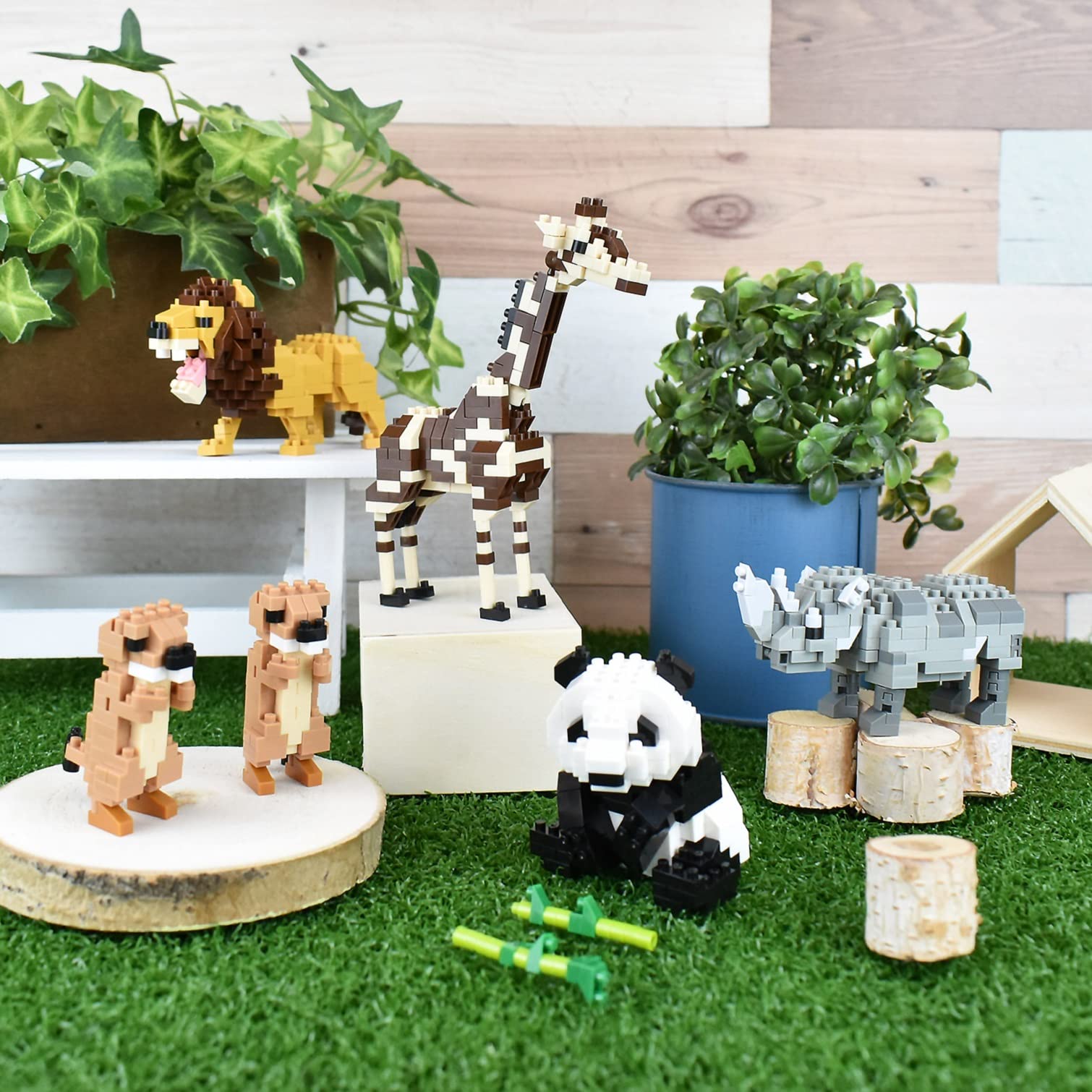Nanoblock Giant Panda official licensed box label confirms authentic Kawada product.