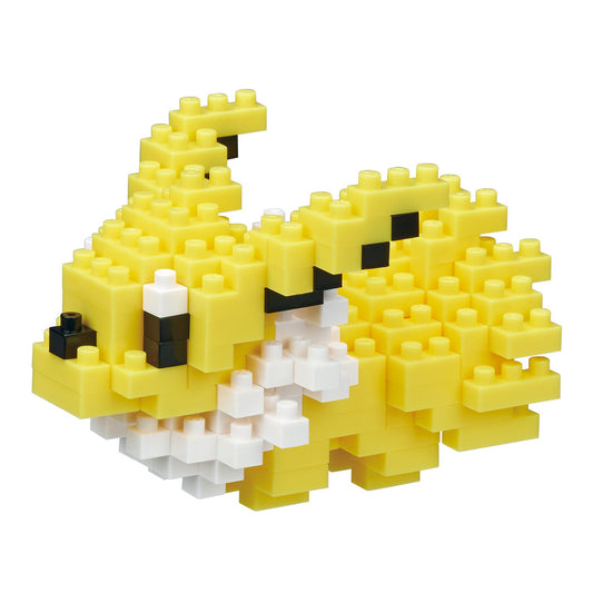 Nanoblock Jolteon Pokémon assembly shows a palm-size display model.