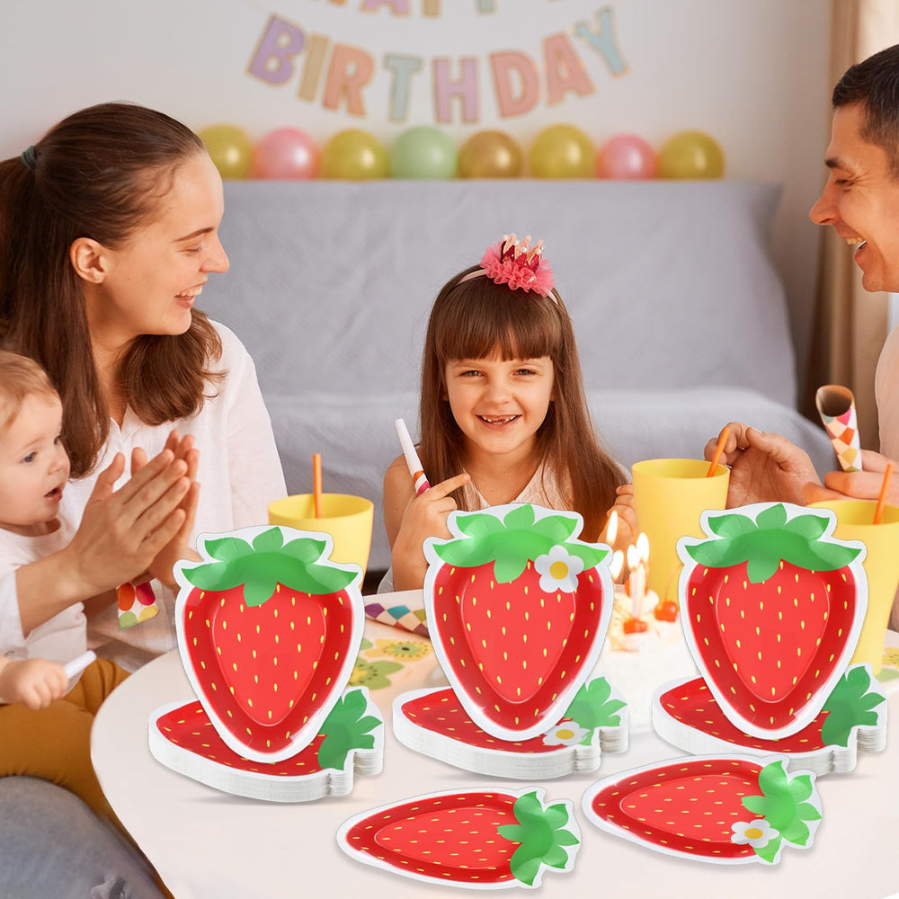 Naozinebi wedding strawberry party plates; stylish for desserts and snacks.