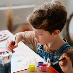 Step-by-step instruction manual for the Nariolar Triceratops painting activity