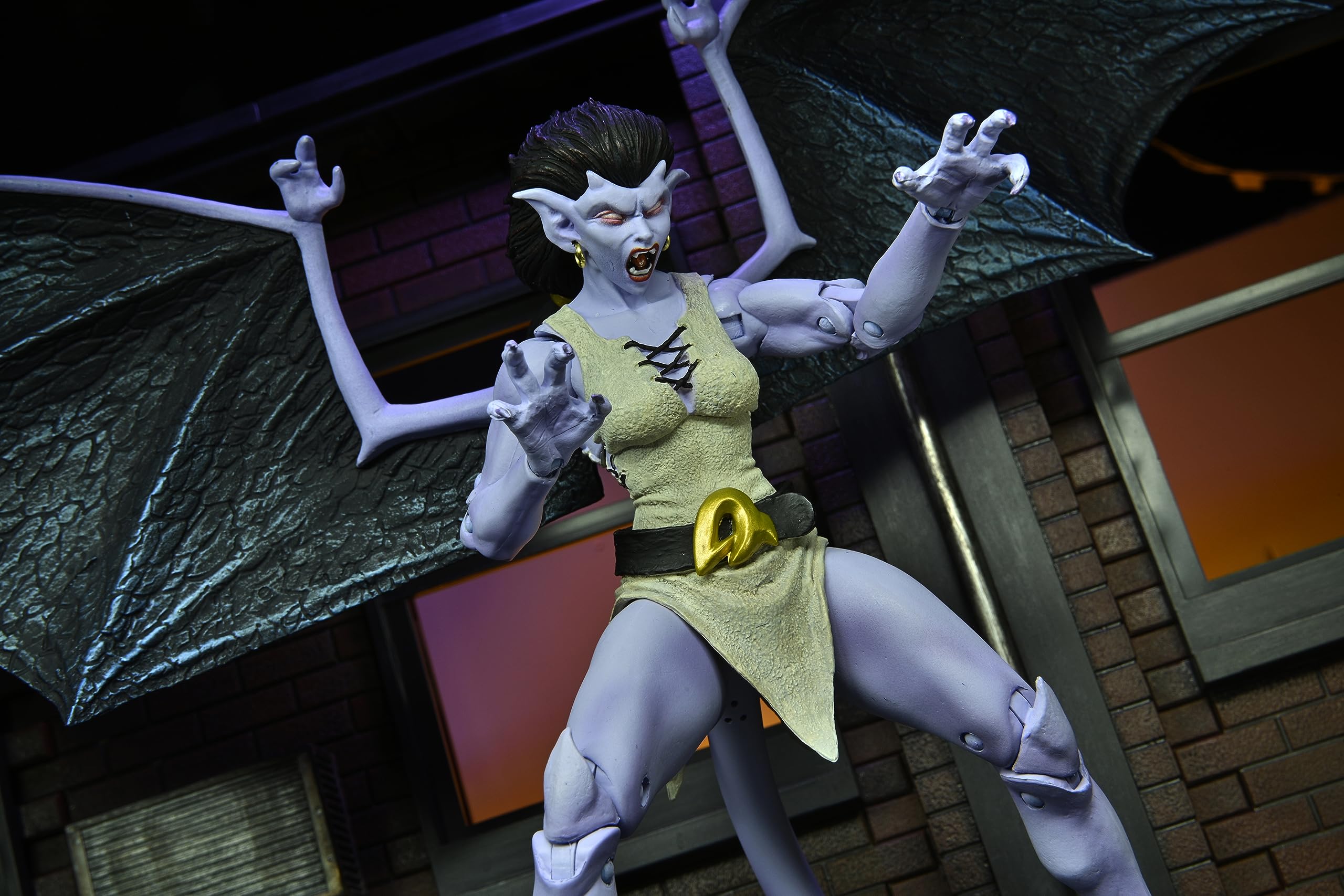 NECA Gargoyles window box packaging keeps the figure secure for display.