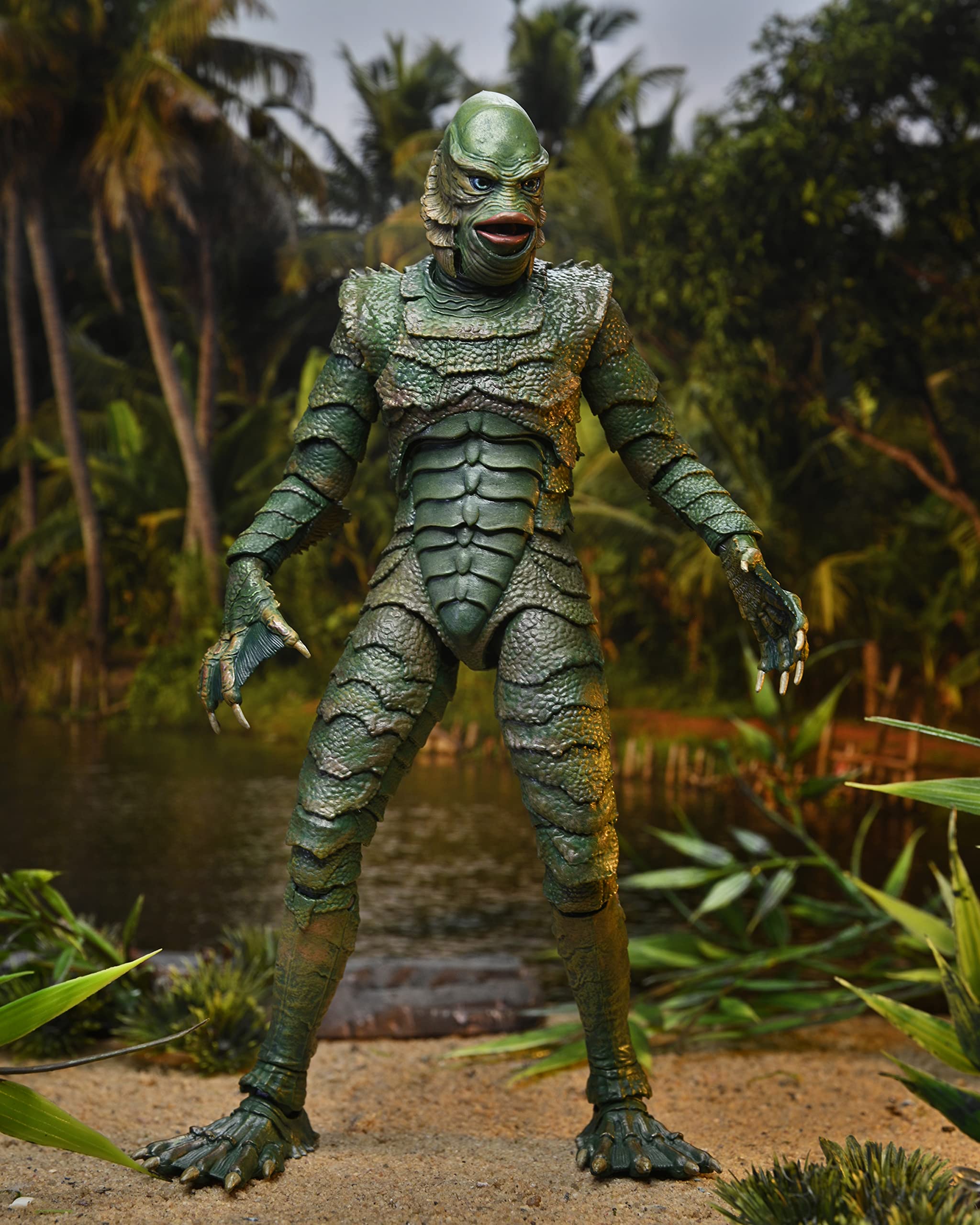 NECA Creature from the Black Lagoon packaging window box ensures secure collectible-ready display