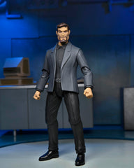 NECA Xanatos interchangeable heads and hands for varied display options.