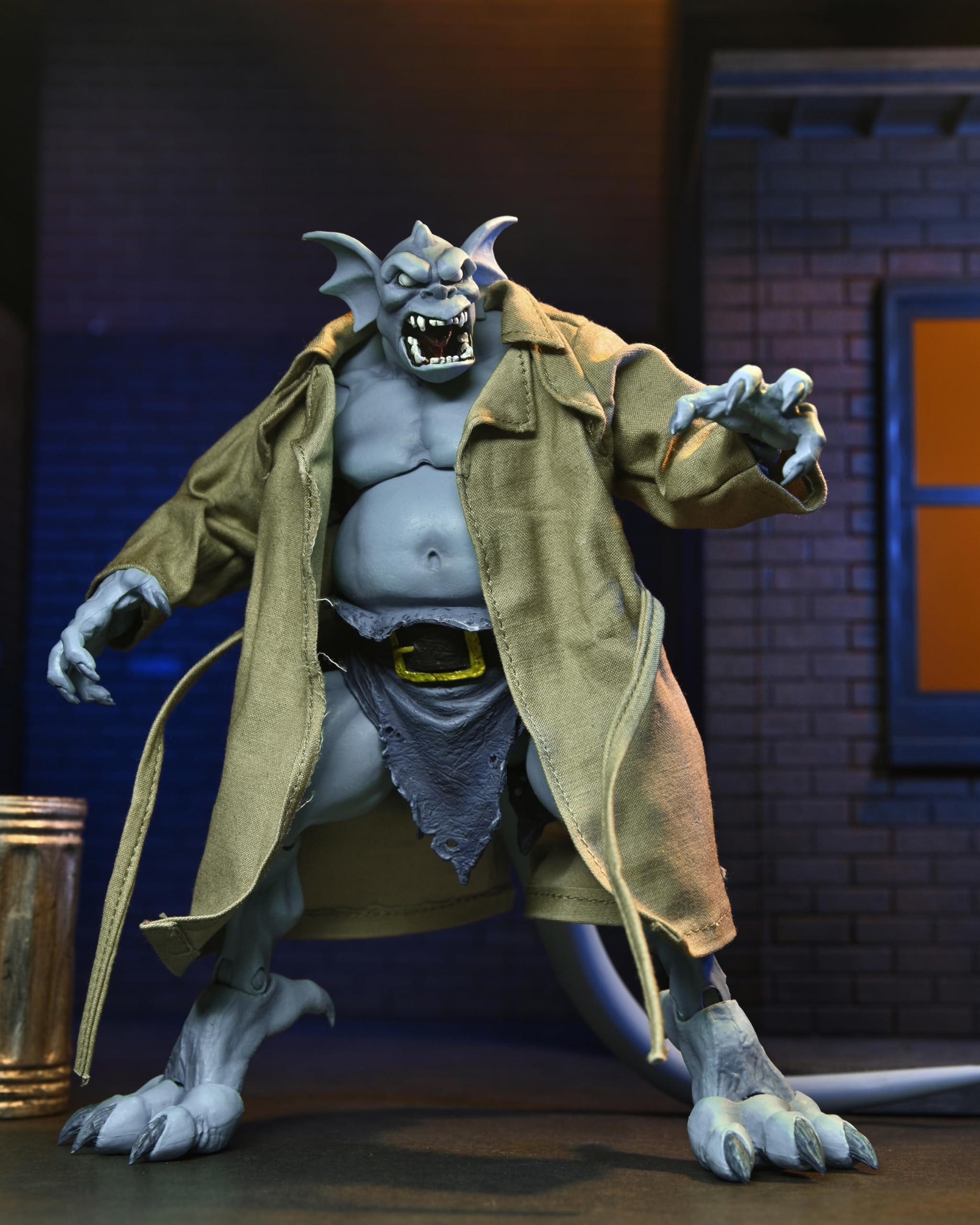 NECA Gargoyles Broadway premium scale figure for display shelves