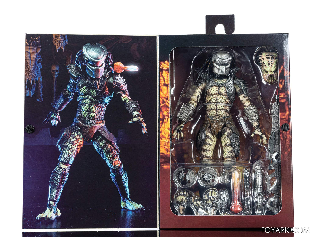 NECA Predator 2 Scout Predator figure with extensive articulation for dynamic posing