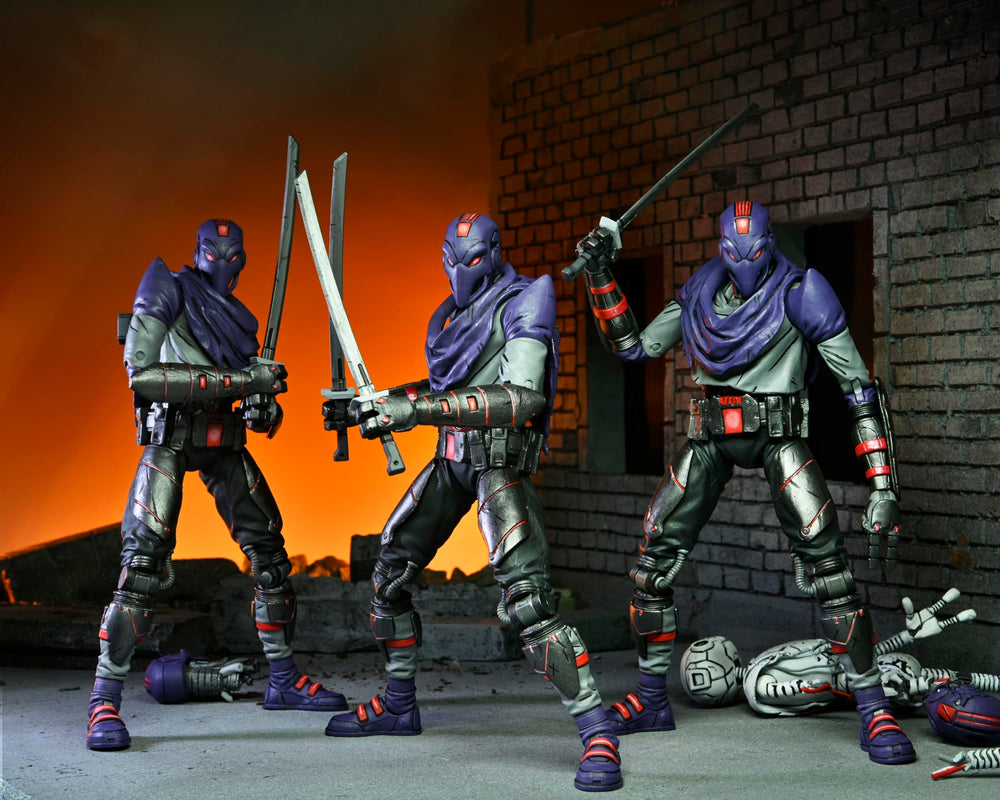NECA TMNT Last Ronin Foot Bot robo-head scraps attach to Casey sledgehammer setup.