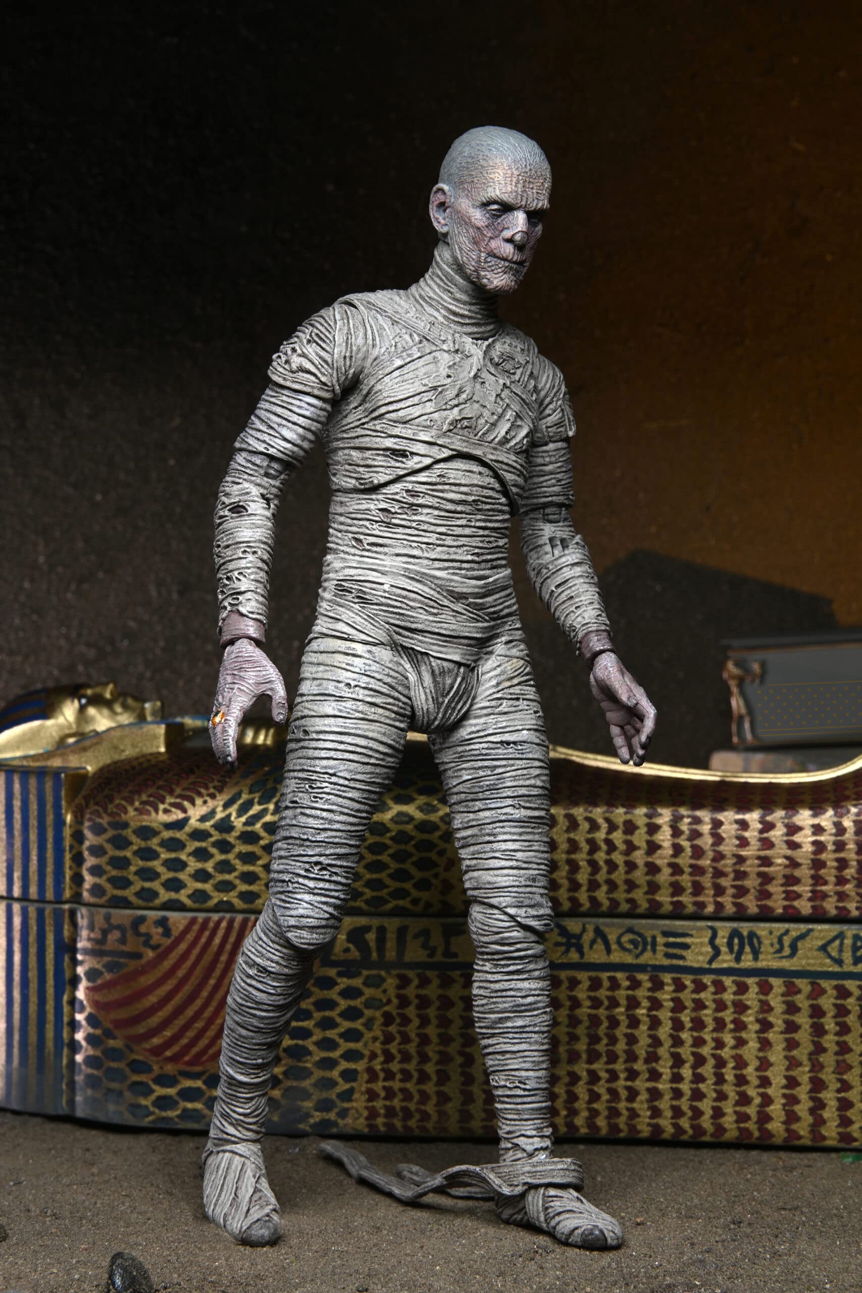 NECA Mummy premium anniversary packaging protects the collector's piece