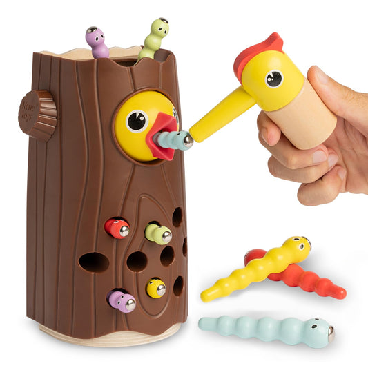 Nene Toys Little Woodpecker feeds the bird, sharpening fine motor skills.