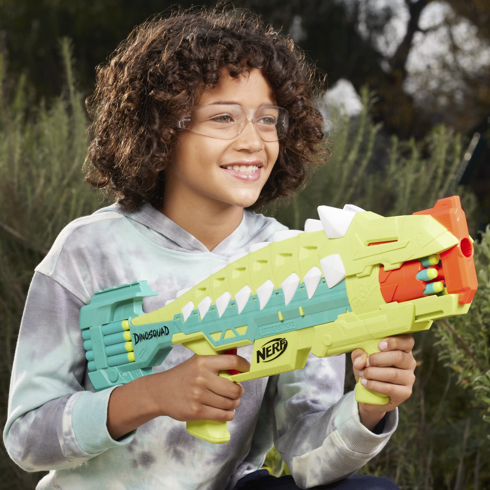Nerf DinoSquad Armorstrike onboard 8-dart storage for quick reloads