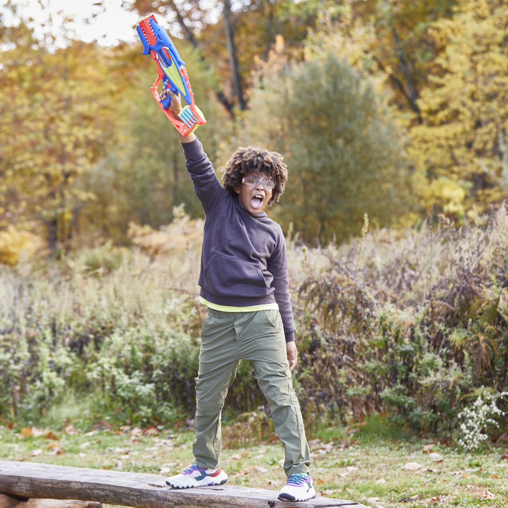 NERF DinoSquad Terrodak compact packaging makes gifting easy.