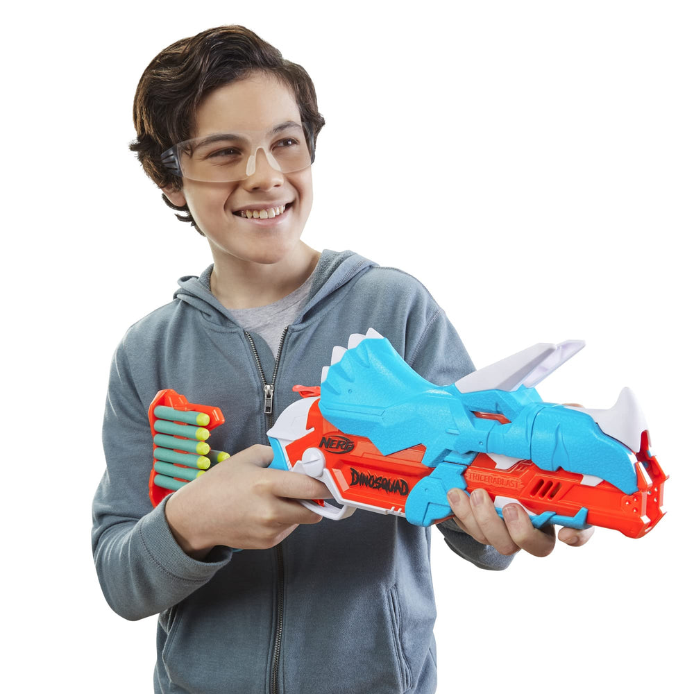 Nerf DinoSquad Tricera-Blast 12-darts-included powers quick reloads.