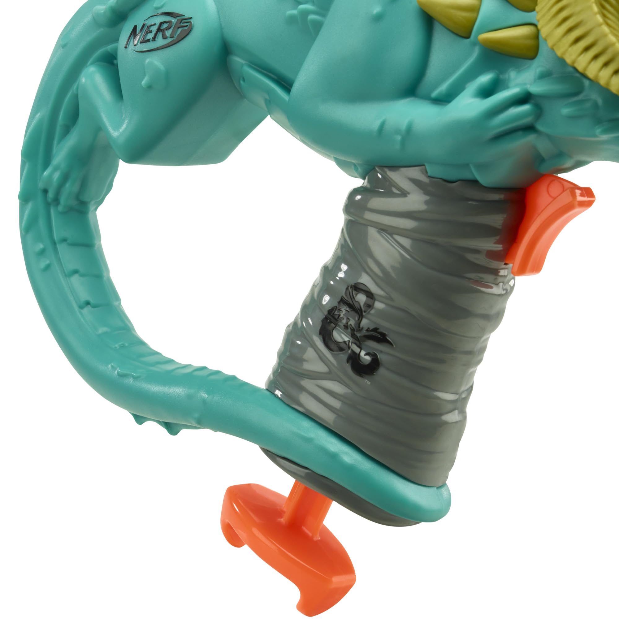 Official Nerf Elite foam darts included with the Rakor blaster