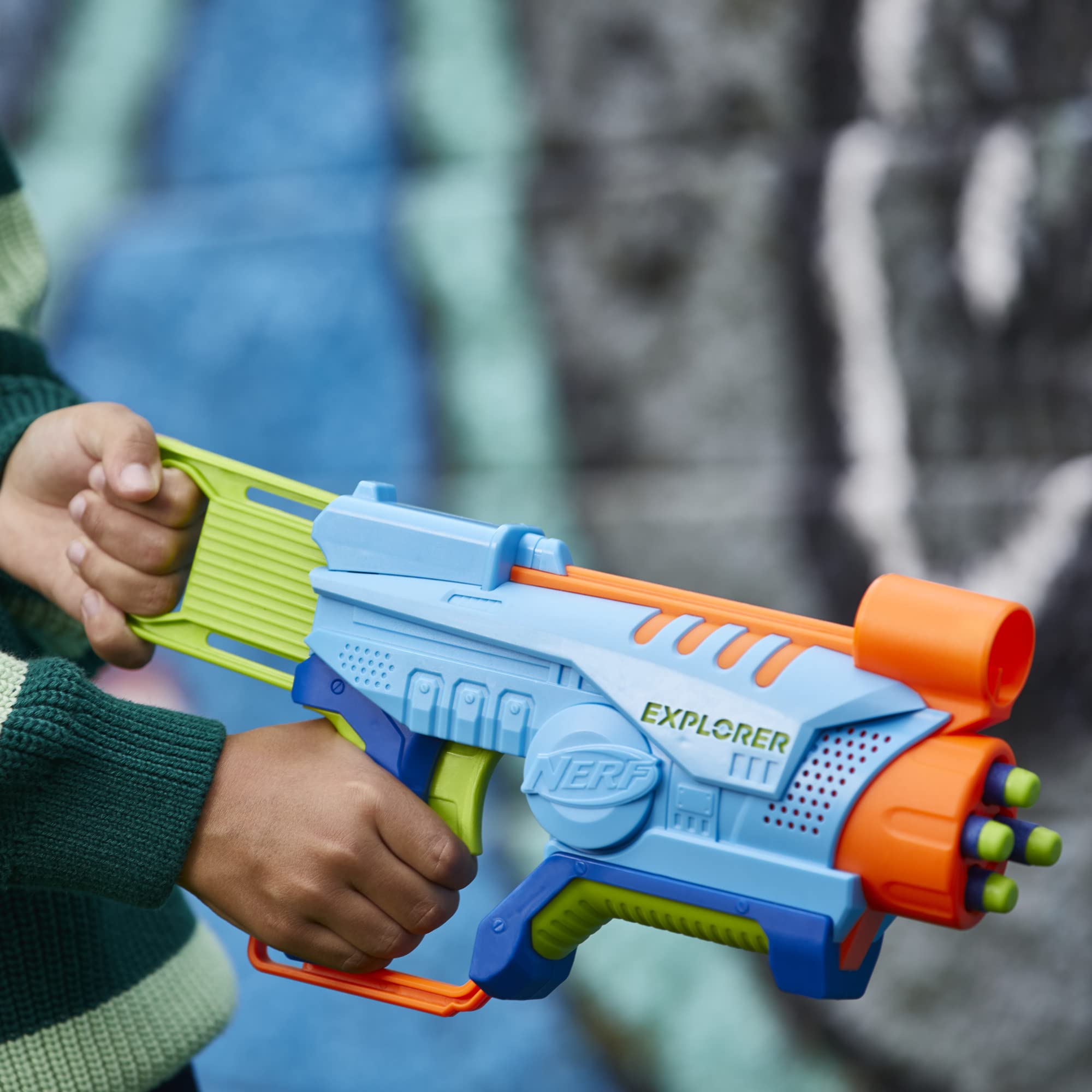 Nerf Elite Junior Explorer oversized aimer aids aiming during games