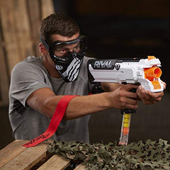 Nerf Hera MXVII 1200 White Combat Blaster with darts highlights ready-to-fire setup