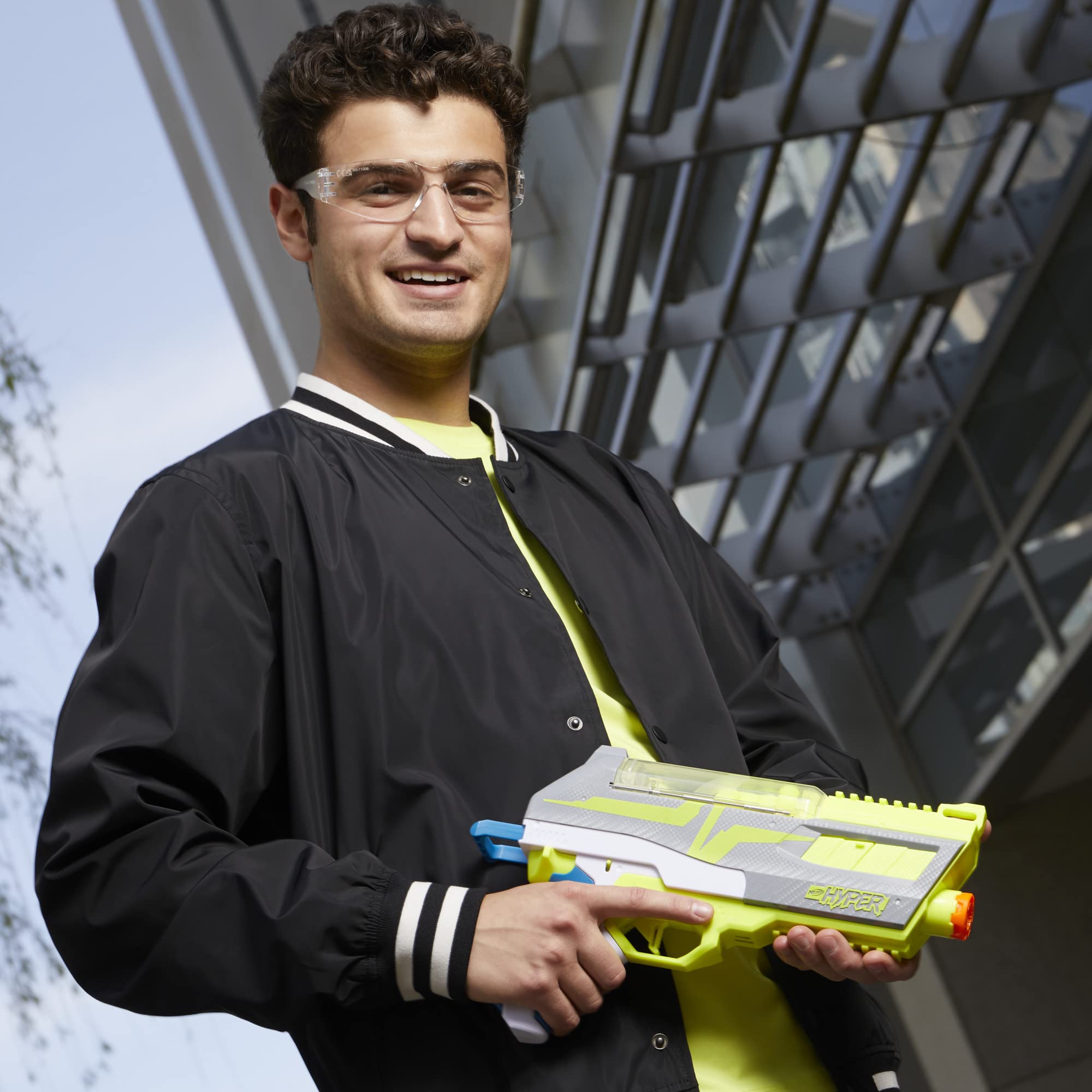 Velocity up to 110 FPS for fast action from Nerf Hyper rounds.