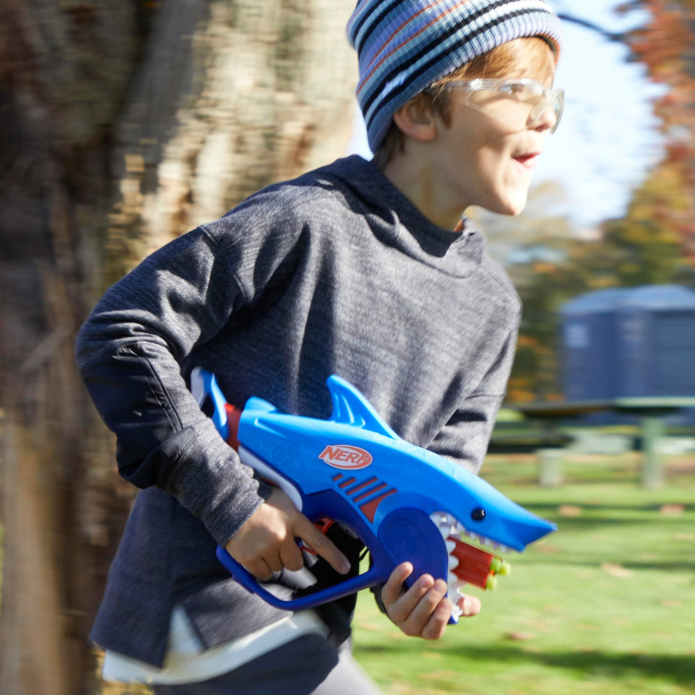 NERF Junior Wild Sharkfire has a low-pull handle, making blasting approachable for beginners.