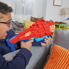 NERF Wild Lionfury low-pull handle supports effortless aiming and blasting.
