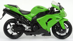 NewRay Kawasaki ZX-10R 2006 green model highlights side profile for shelf display.