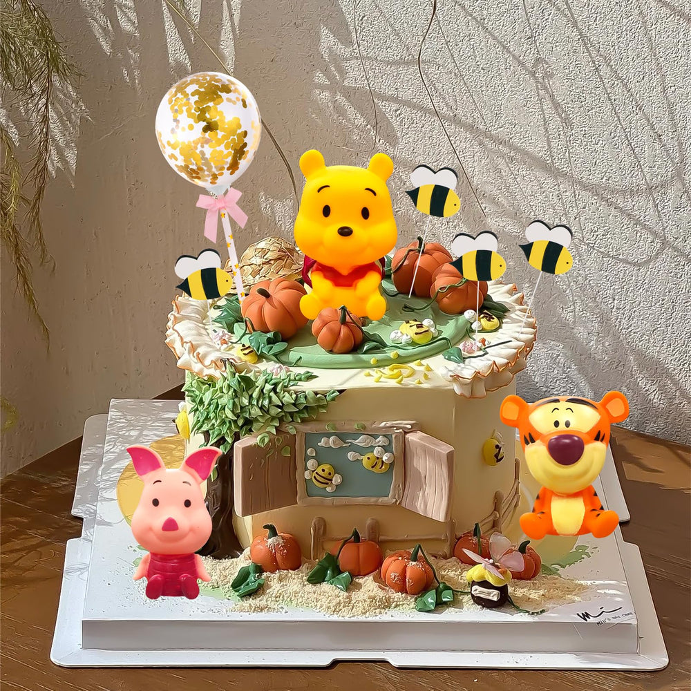 Newmemo Bee-topper brings cheerful bee accents to party treats.