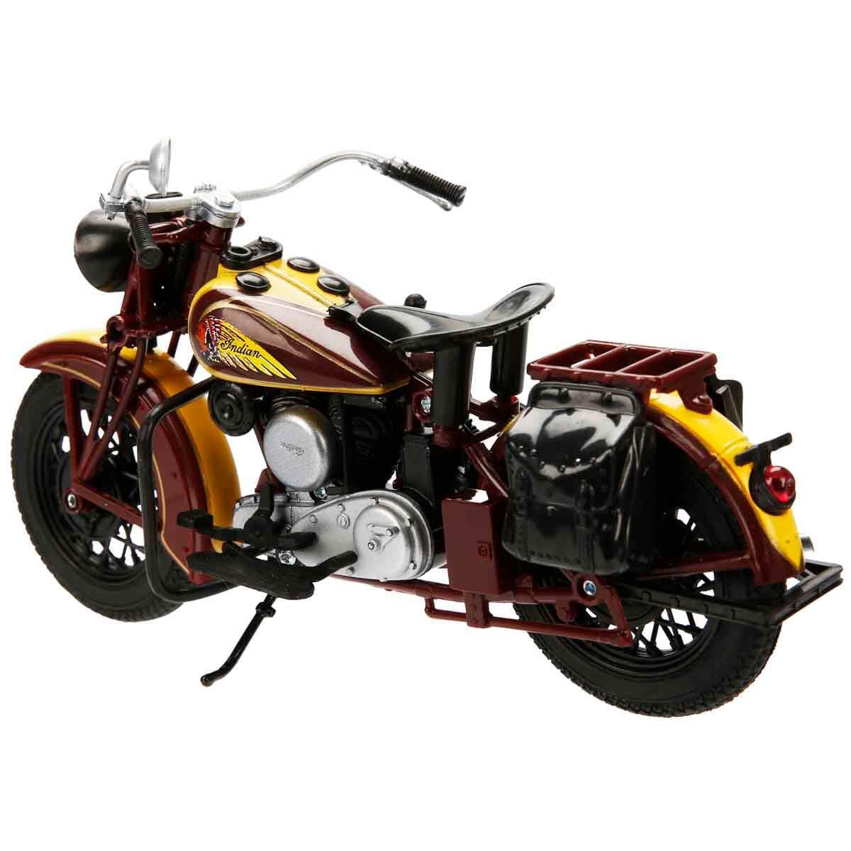 NewRay Indian Sport Scout 1934 rear view showcases finish and silhouette.
