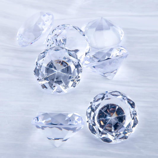 Niceup colorful acrylic diamonds sparkle in sunlight for parties and treasure hunts.