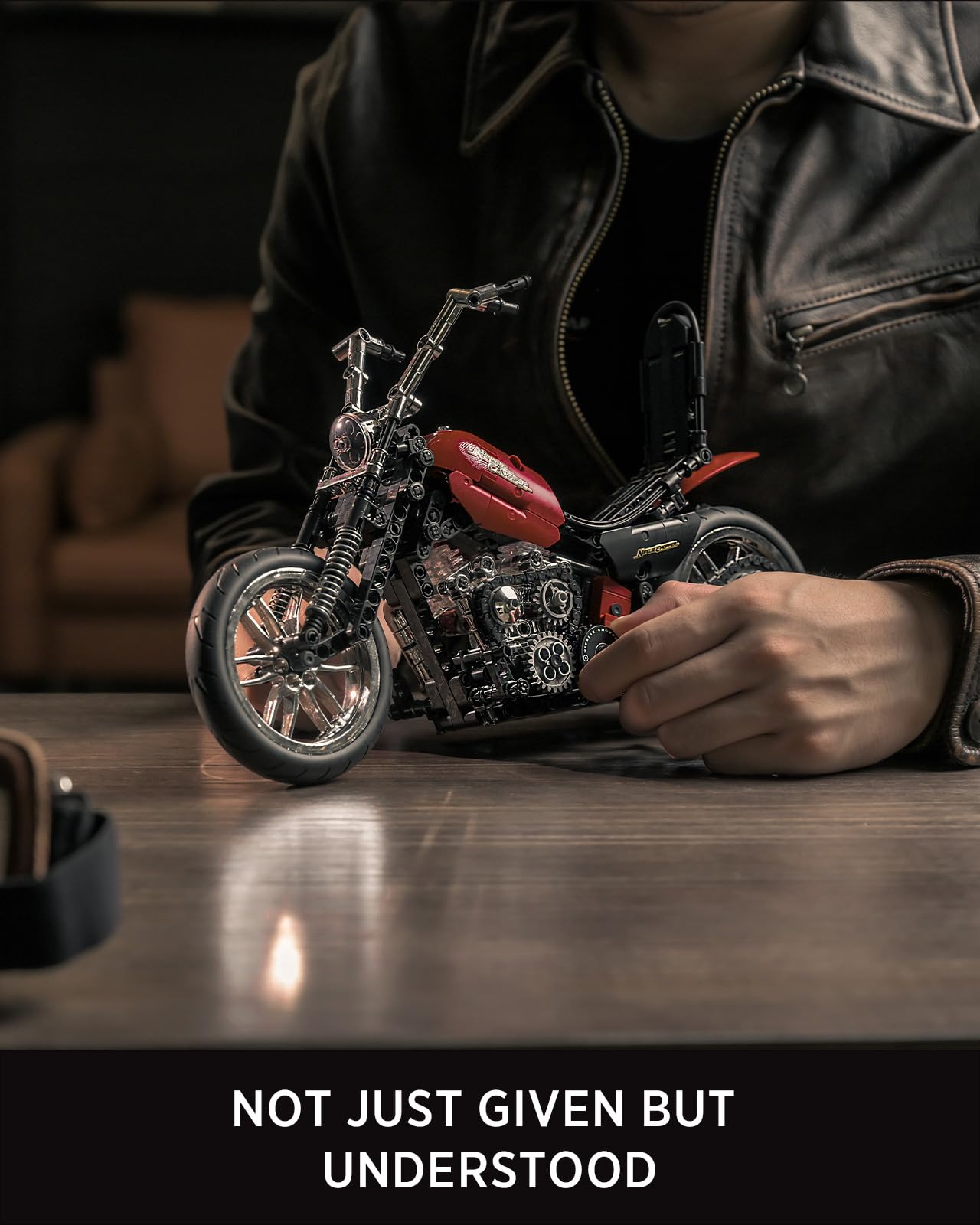 Nifeliz Chopper makes a thoughtful gift for motorcycle fans.