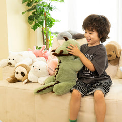 Niuniu Daddy green plush closeup highlights soft fur texture.