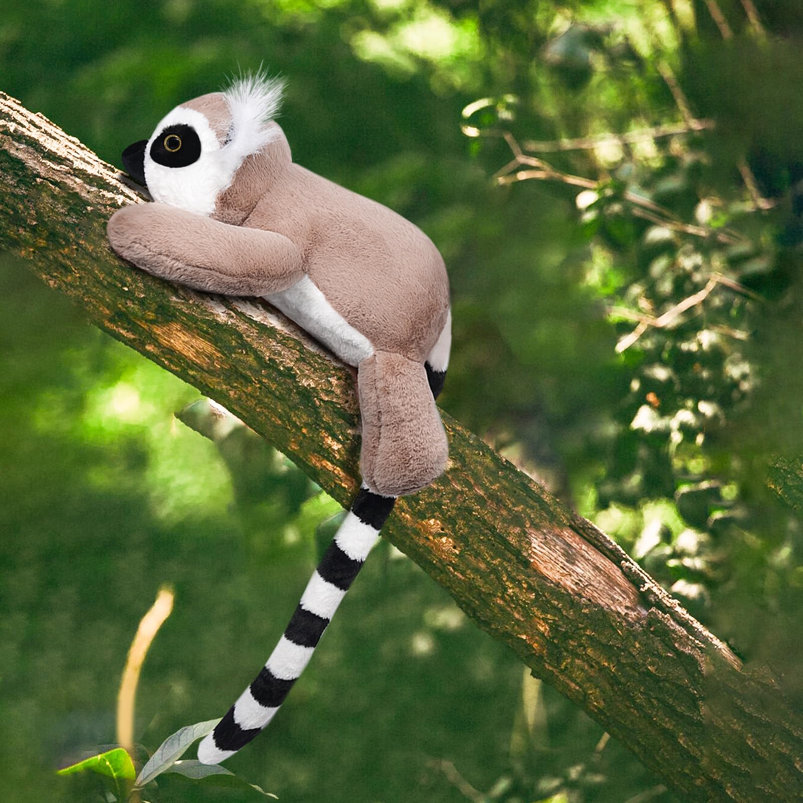 Niuniu Daddy weighted lemur plush fore and hind legs highlight balanced hug.