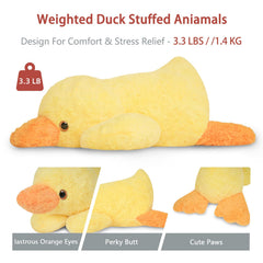 Niuniu Daddy weighted duck in bed as a cozy body pillow use example.