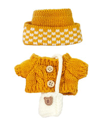 NiXiSHEEN crochet hat on 17cm doll enhances elegant silhouette.