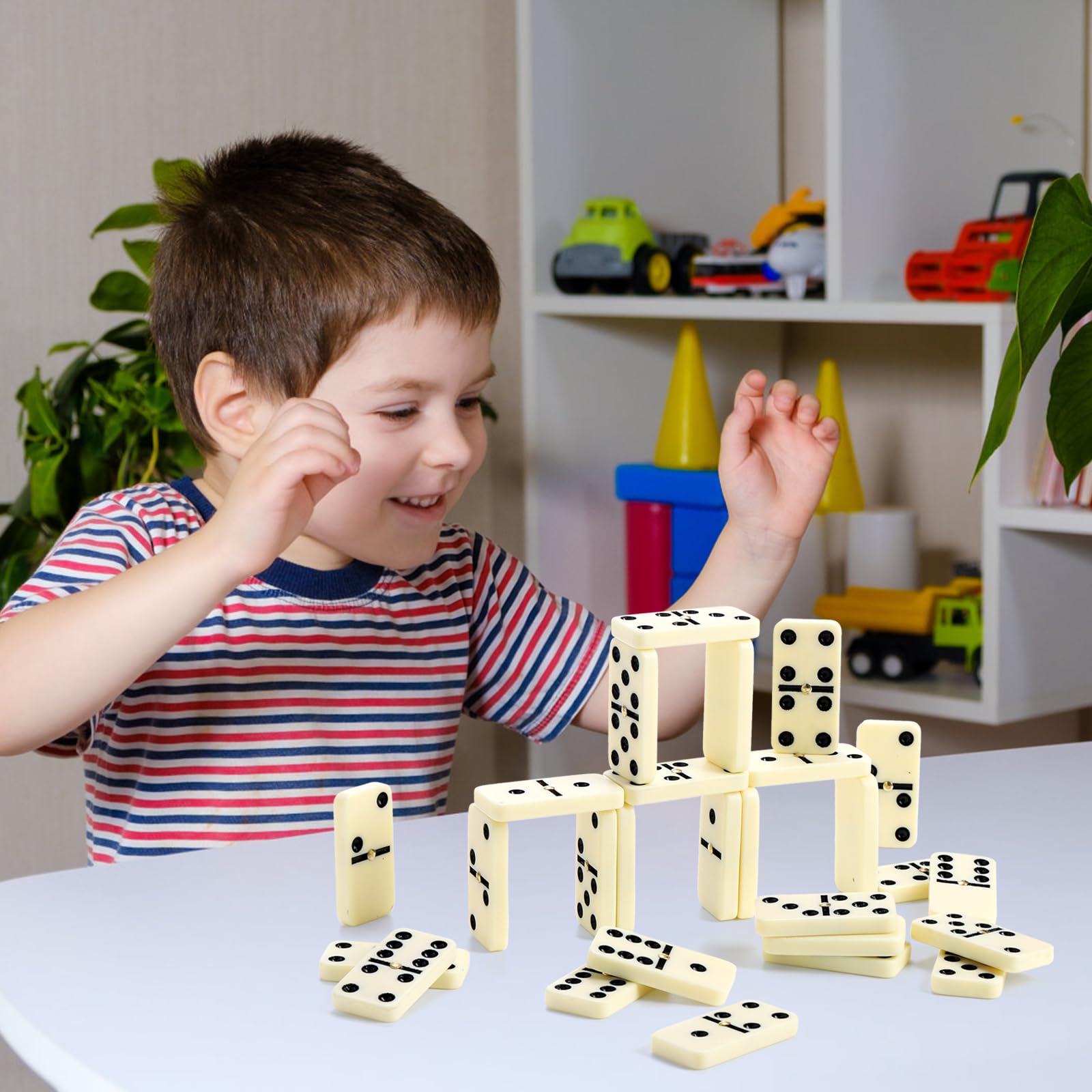 Noamus dominoes double-six setup ready for classic matching.