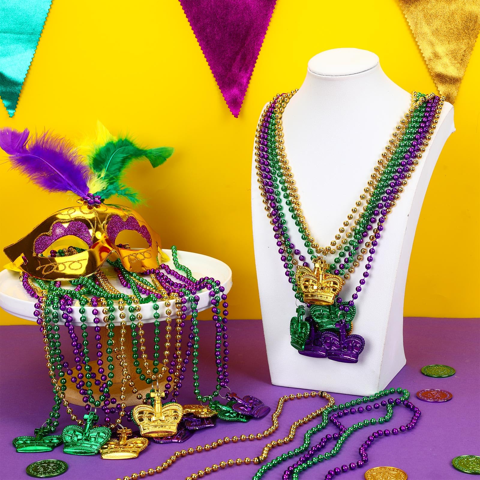 NOVWANG Mardi Gras necklace provides reliable, fade-resistant party accessories