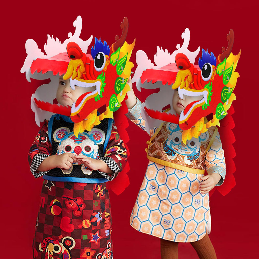 Nowaca dragon head family activity promoting teamwork and fun.